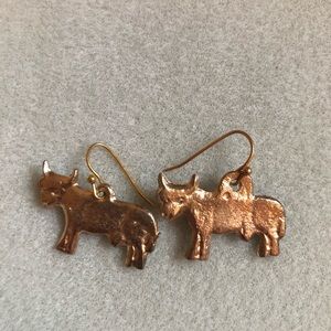 Super cute!! Little brass cow earrings
